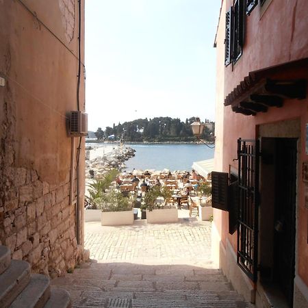 Rooms Da Angelica Old City โรวีน ภายนอก รูปภาพ