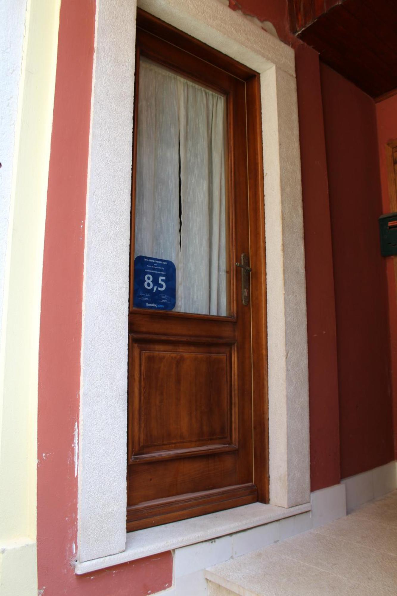 Rooms Da Angelica Old City โรวีน ภายนอก รูปภาพ